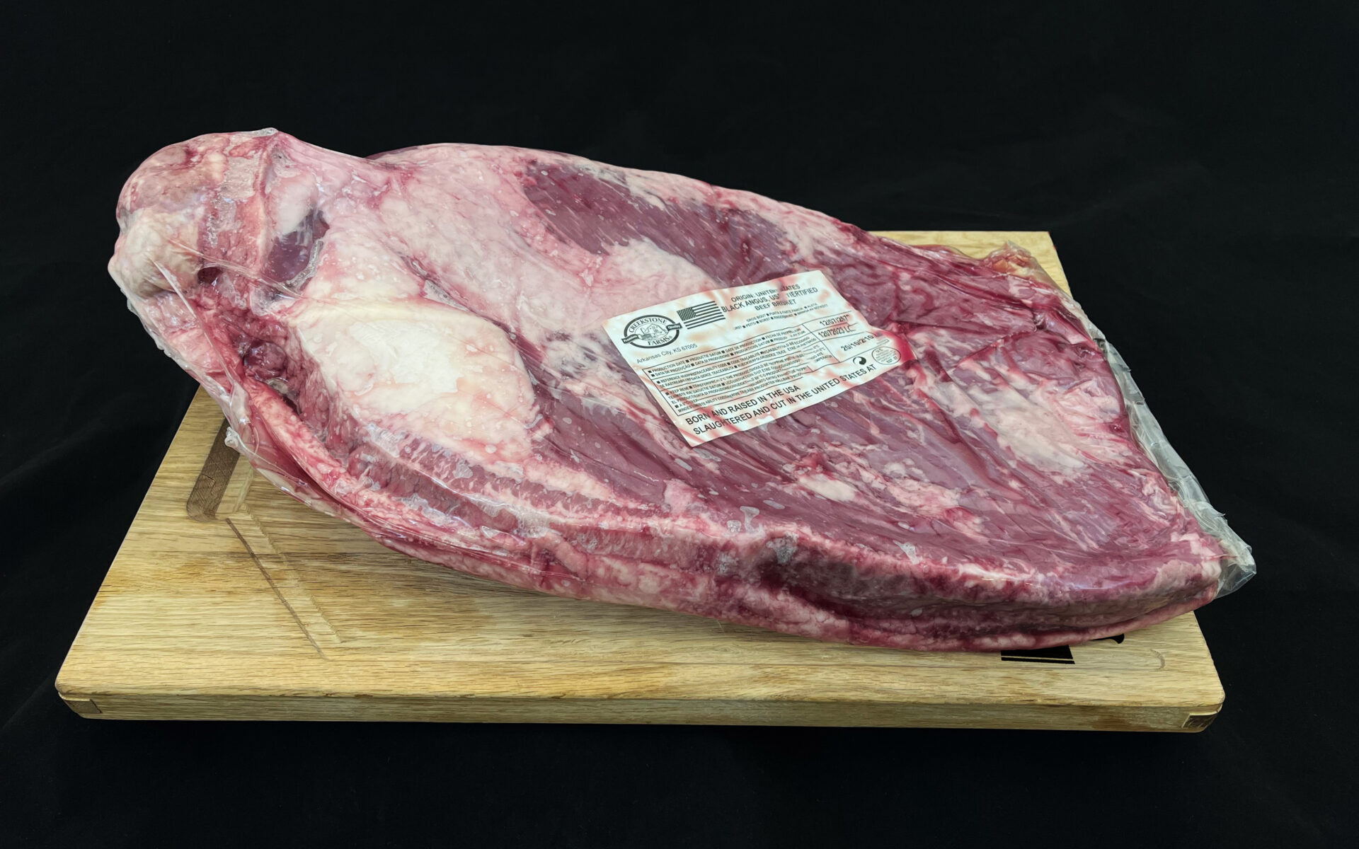 Bild på fullpacker brisket förpackat i vakuumförpackning.