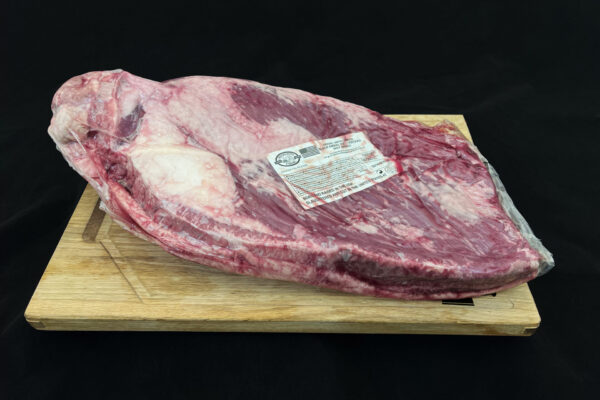 Bild på fullpacker brisket förpackat i vakuumförpackning.